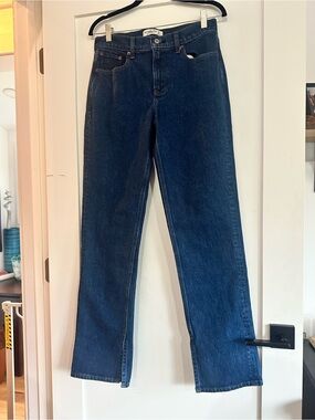 Abercrombie an Fitch 27 along Classic Dark Blue Midrise 90s Straight-Leg Jeans